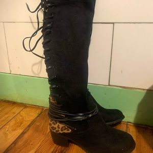 Size 7 Boots with leopard print